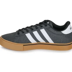 Adidas Sportswear - DAILY 4.0