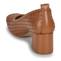 Betty London - BRIGITTE