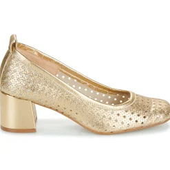 Betty London - BRIGITTE