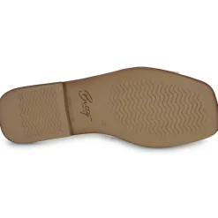 Betty London - CAPUCINE