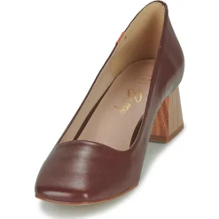 Betty London - CLAUDIE