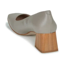 Betty London - CLAUDIE