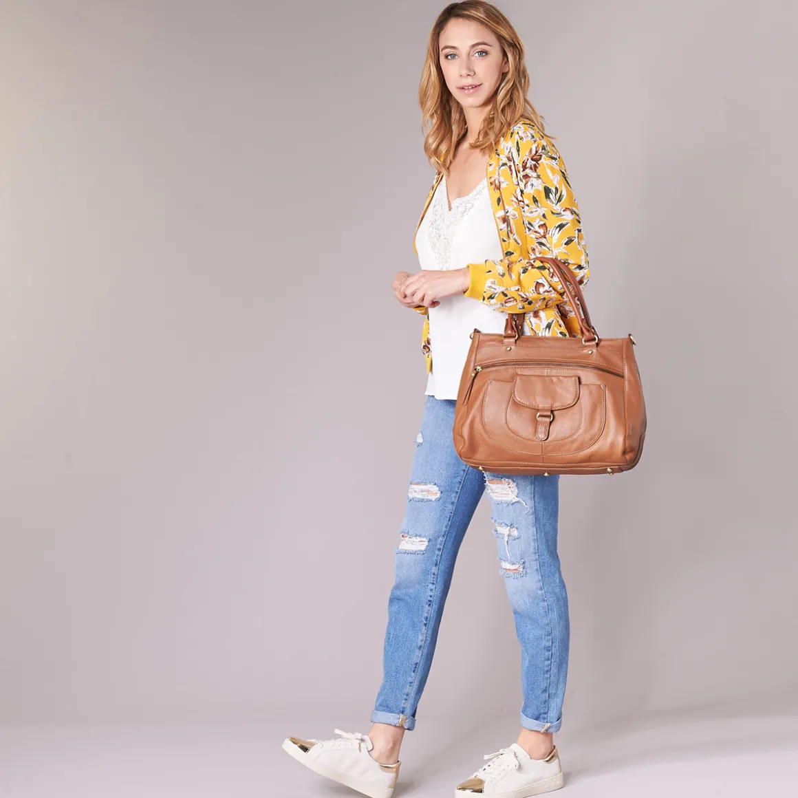 Betty London - ETRAME