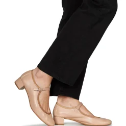 Betty London - FLAVIANA