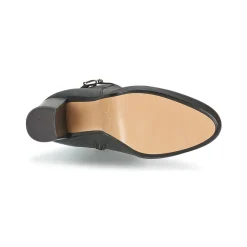 Betty London - GRAZI