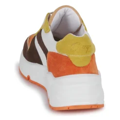 Betty London - JOLINANA