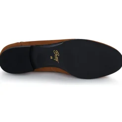 Betty London - MAENA