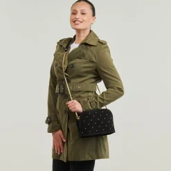 Betty London - MAEVA