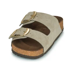 Betty London - NOUMEA