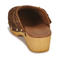 Betty London - PAQUITA