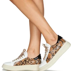 Betty London - PAROLE