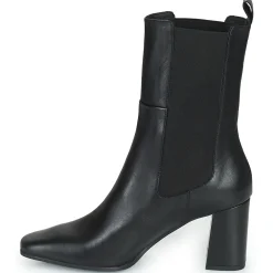 Betty London - PASTILLE