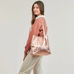 Betty London - SIMONE