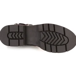 Bullboxer - YASMIN BUCKLE