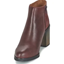 Casual Attitude - FELICITA