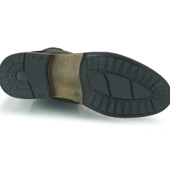 Casual Attitude - HOKES