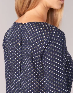 Casual Attitude - HOLA