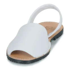 Casual Attitude - NEVADI