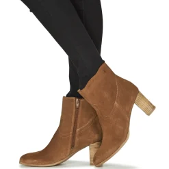 Casual Attitude - OCETTE