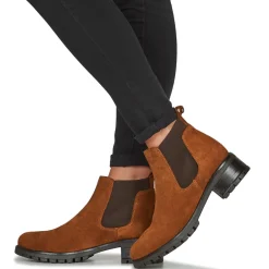 Casual Attitude - ONYA