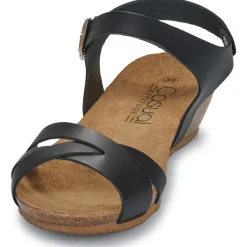 Casual Attitude - OYA