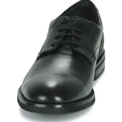 Clarks - UN HUGH LACE