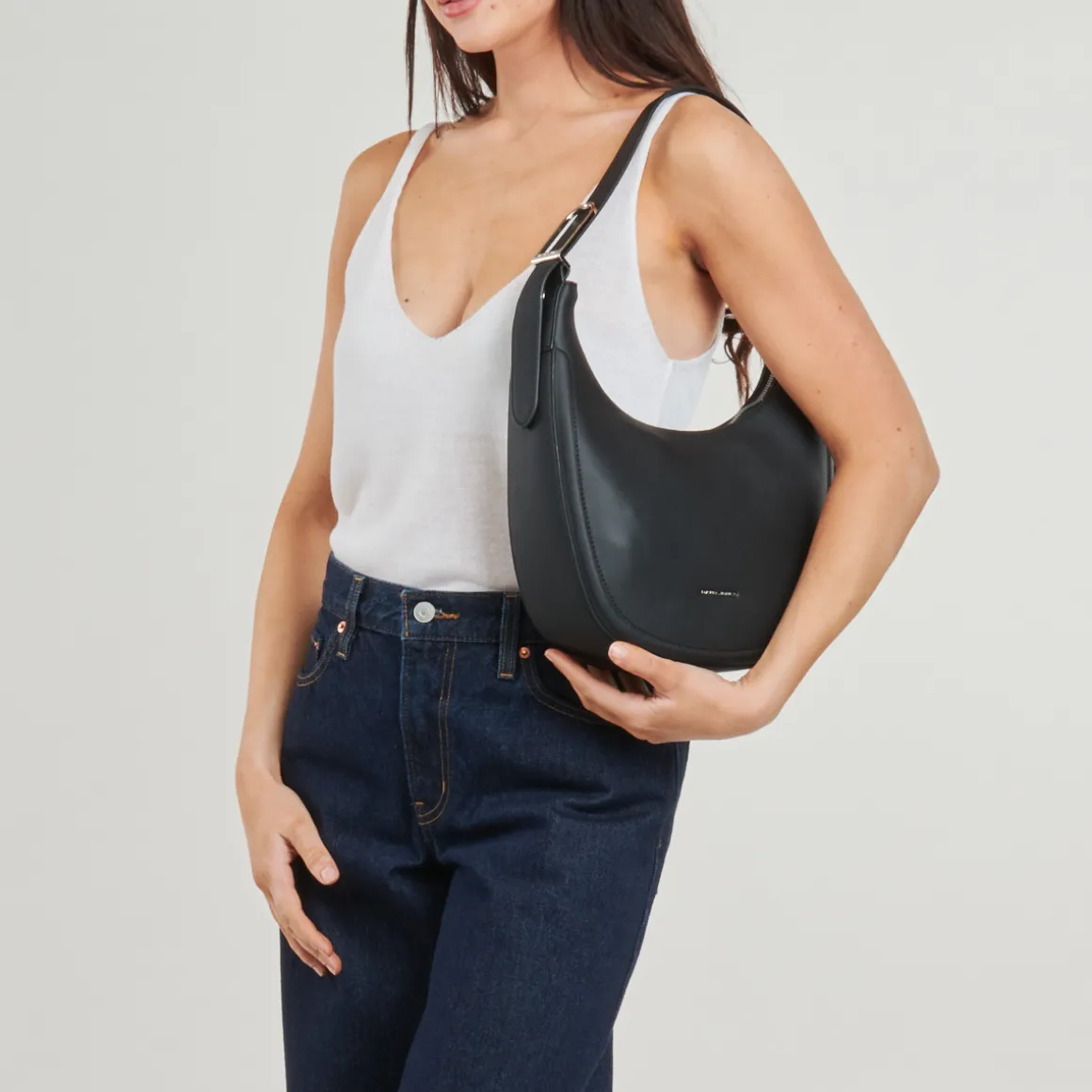 David Jones - CM7368