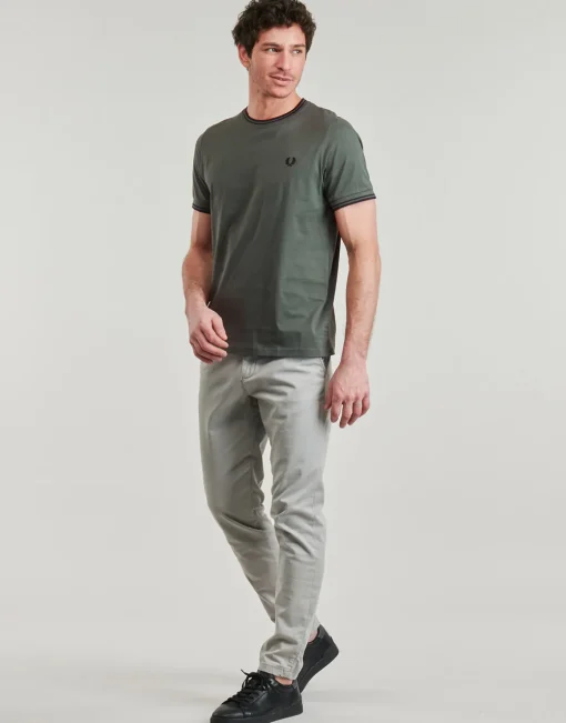 Fred Perry - TWIN TIPPED T-SHIRT