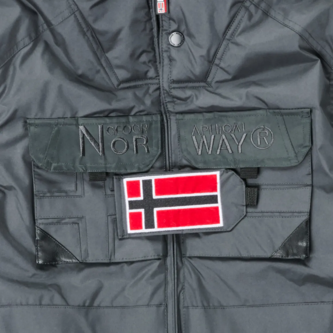Geographical Norway - BENCH