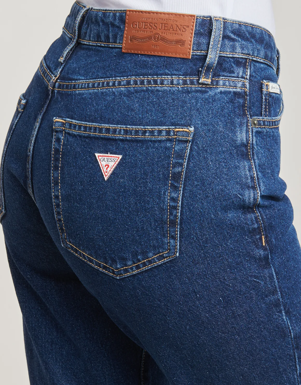 Guess - G08 MID RISE STRAIGHT