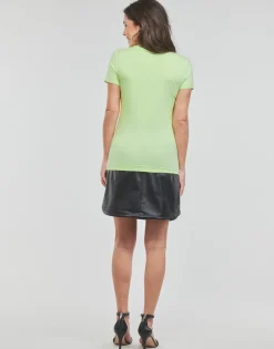 Guess - SS CN TRIANGLE FLOWERS TEE