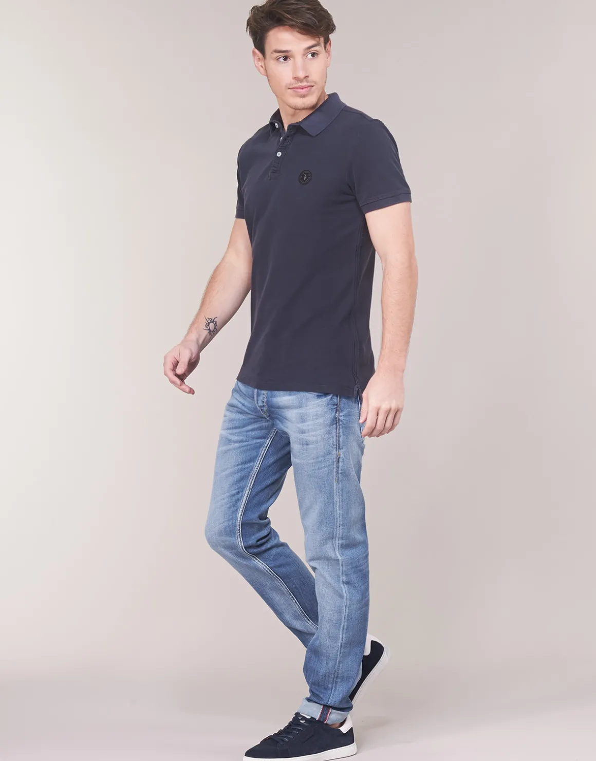 Le Temps des Cerises - 712 BASIC