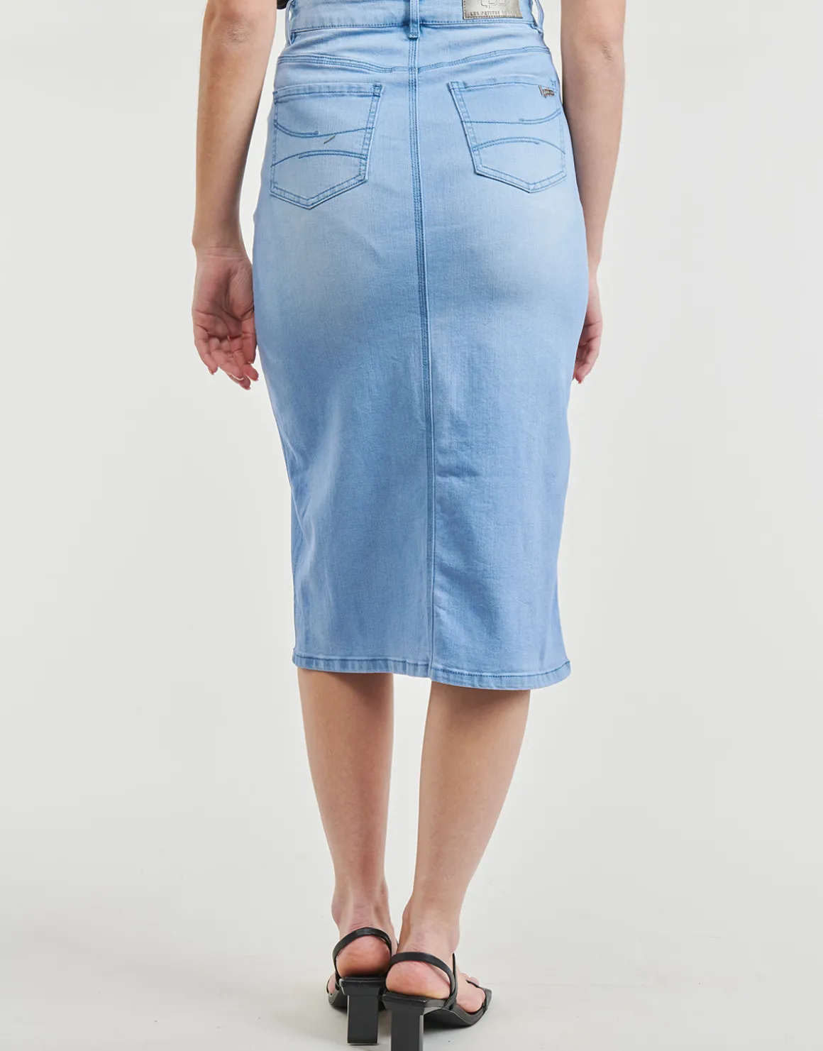 Les Petites Bombes - IEVA