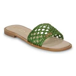 Les Petites Bombes - IOLANDA