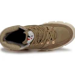 Les Tropéziennes par M Belarbi - CAKE