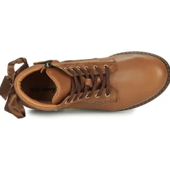 Little Mary - DIVINE