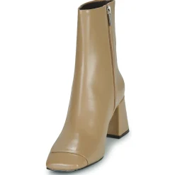 Maison Minelli - PHILLIPINNA