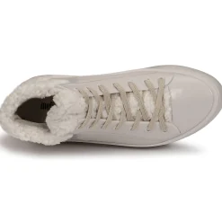 Melissa - MELISSA FLUFFY SNEAKER AD