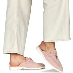 Melvin & Hamilton - Adley 15