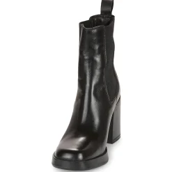 Mjus - MICAELA CHELS