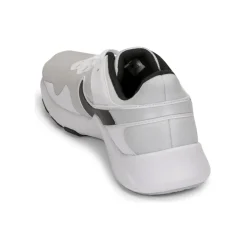 Nike - LEGEND ESSENTIAL 2