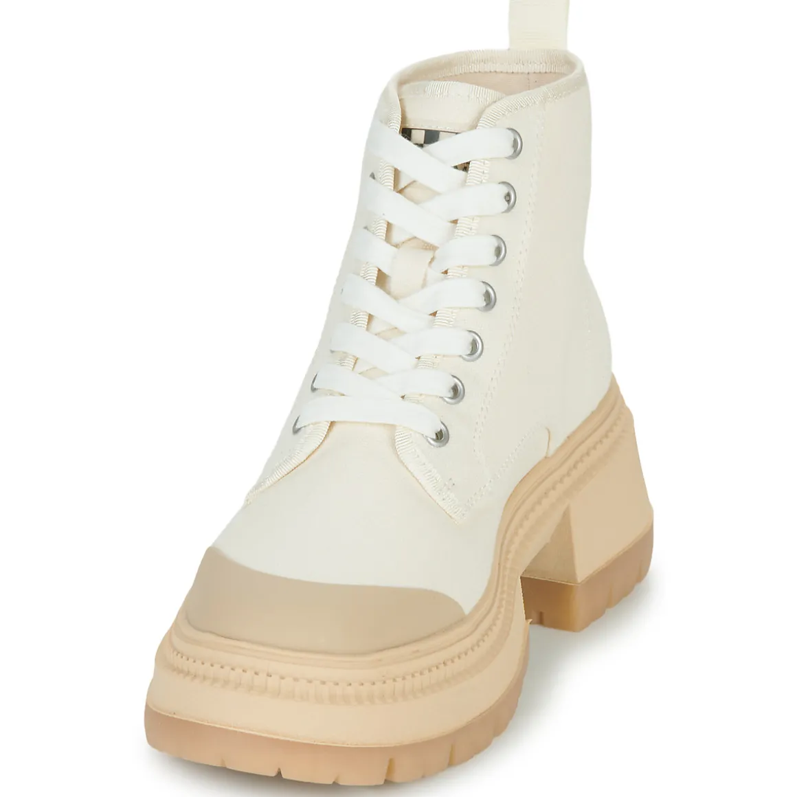 No Name - STRONG BOOTS