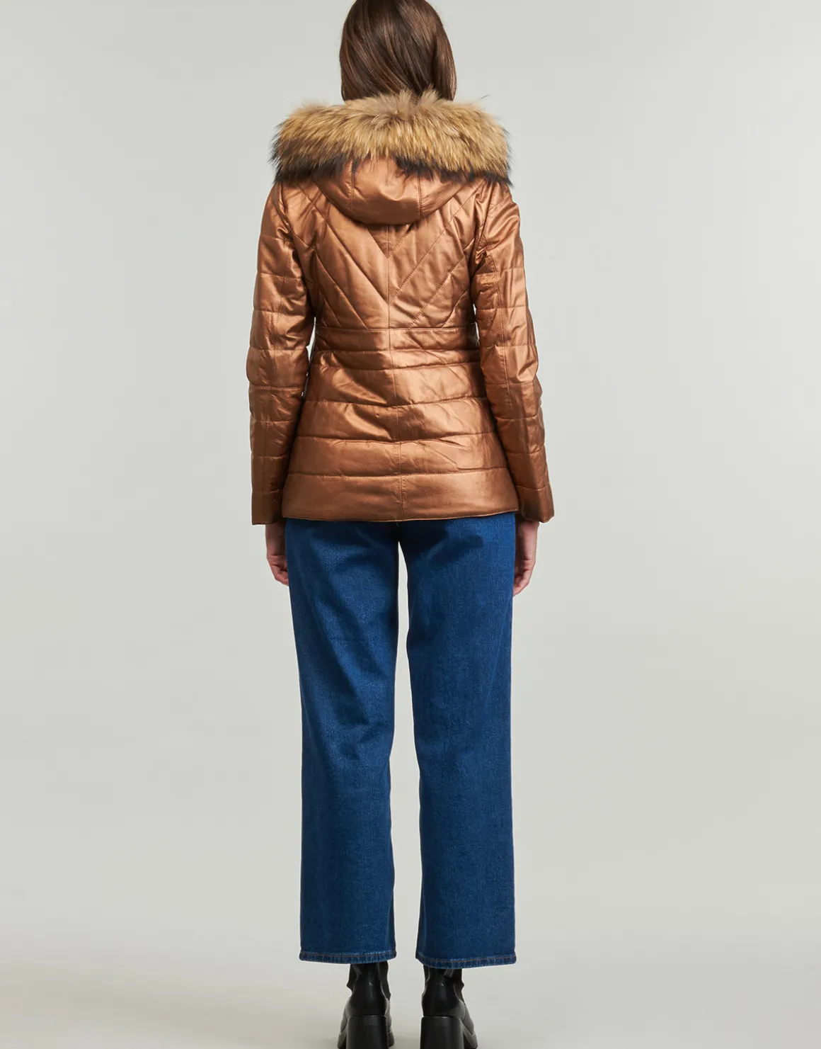 Oakwood - ALOUNA METAL