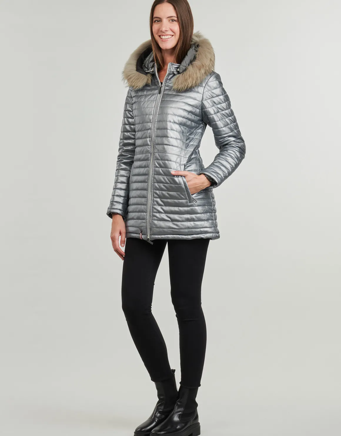 Oakwood - BRIDGET METAL (raccoon fur)