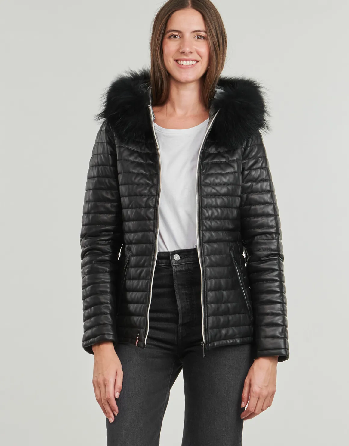 Oakwood - MANDY (raccoon fur)