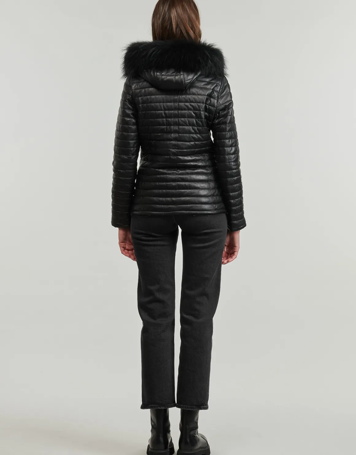 Oakwood - MANDY (raccoon fur)