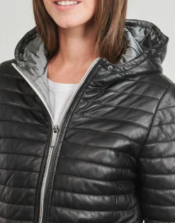 Oakwood - MANDY (raccoon fur)