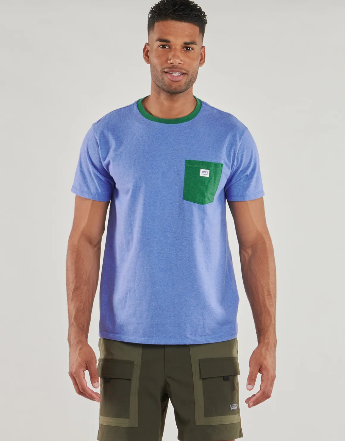 Patagonia - SHOP STICKER POCKET RESPONSIBILI-TEE