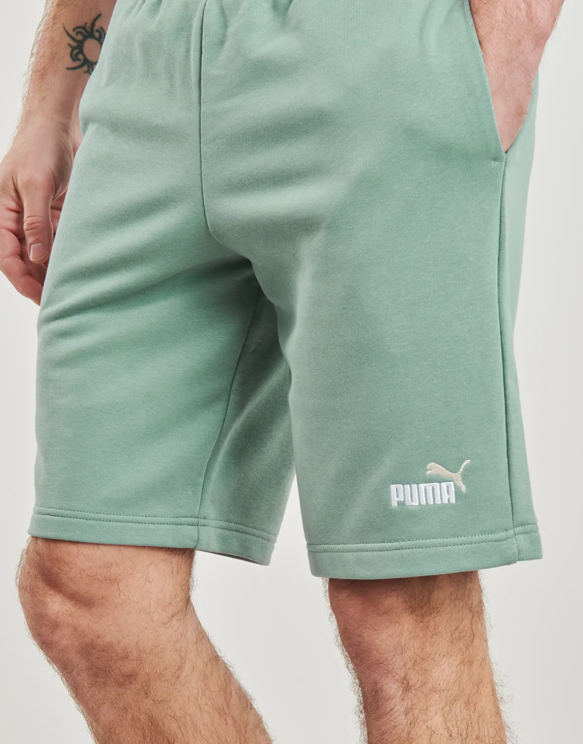 Puma - ESS 2 COLOR LOGO SHORT