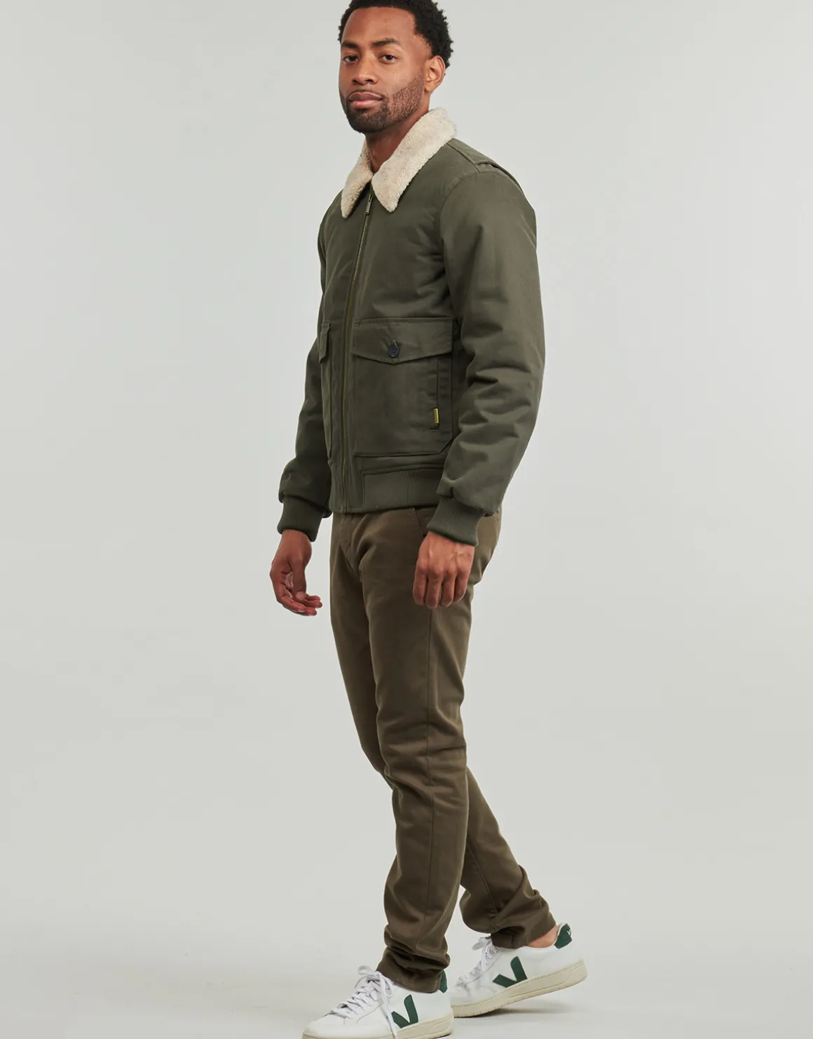 Teddy Smith - ALEXIS